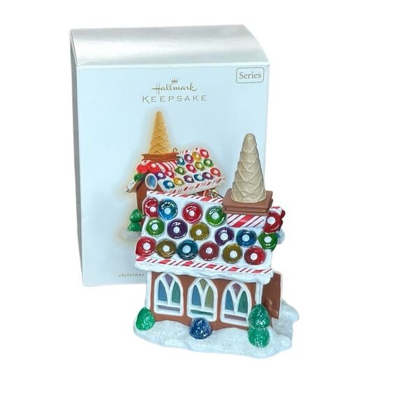 Hallmark Keepsake gingerbread Community Church Ornament 2009 - Picture 1 of 9